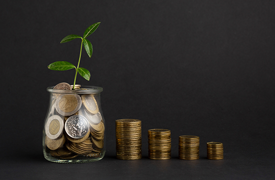 The benefits of saving money banner